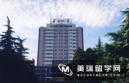 美国一学院更名为大学，只因中国人认为大学较高级！