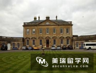 英国伦敦大学学院学费