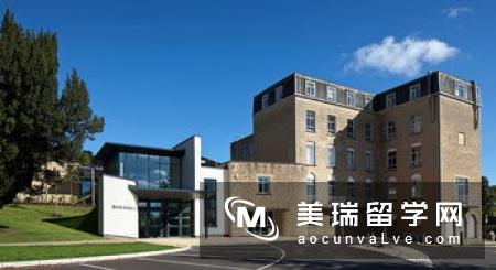 英国巴斯大学学费需要多少？