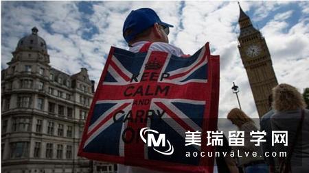 英国脱欧下月启动、警方全面戒备排外行动!