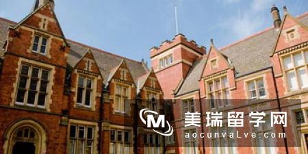 英国利兹大学本科工程专业学费多少？