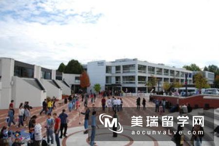 英国华威大学研究生留学一年需要多少费用？