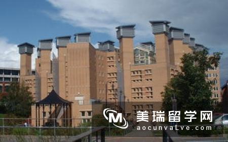 英国利兹大学留学学费大概多少钱呢?