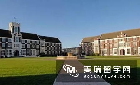 英国巴斯大学口译与翻译专业申请要求