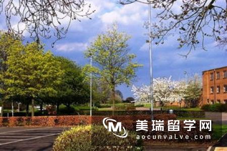 格连菲尔德大学 - Cranfield University