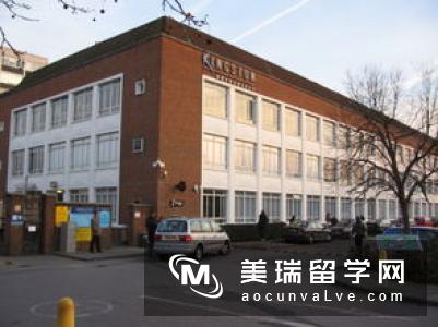 英国金斯敦大学