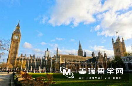 英国纽卡斯尔大学的翻译专业要求是什么?