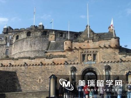 留学英国本科优势专业及院校推荐