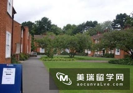 英国纽卡斯尔大学的翻译专业要求是什么?