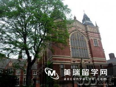 英国利兹大学商学院课程设置介绍