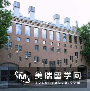 英国利兹大学商学院留学申请要求