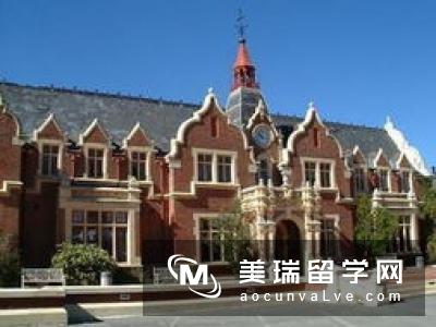 留学英国肯特大学的要求有哪些？